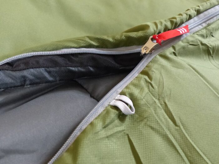 HOTCORE R-200 Sleeping Bag - Rectangular  w/ pillow pocket, -10°C / 14°F - Image 10