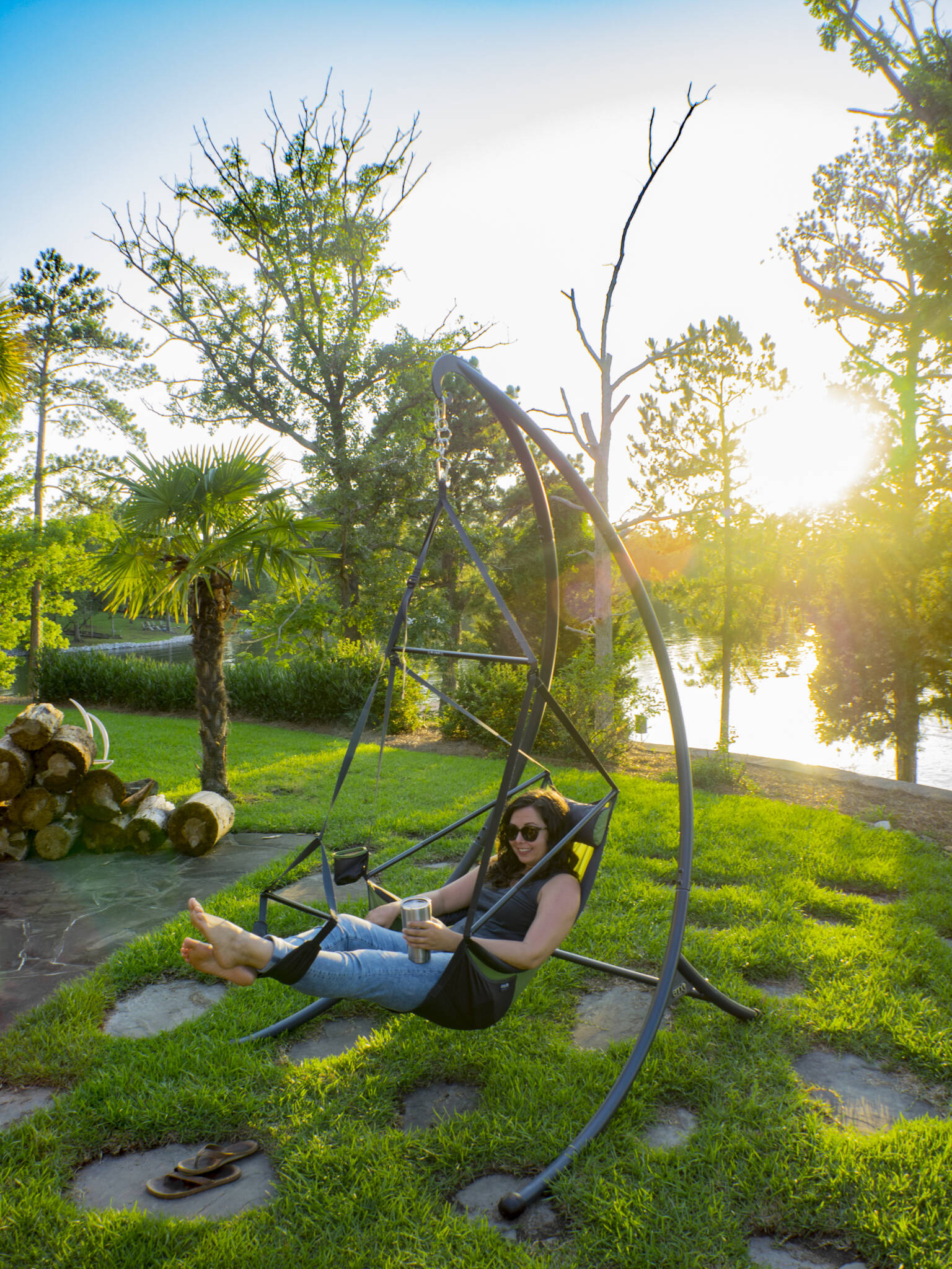 ENO SkyPod® Hanging Chair Stand – VENTURE OUTFITTERS